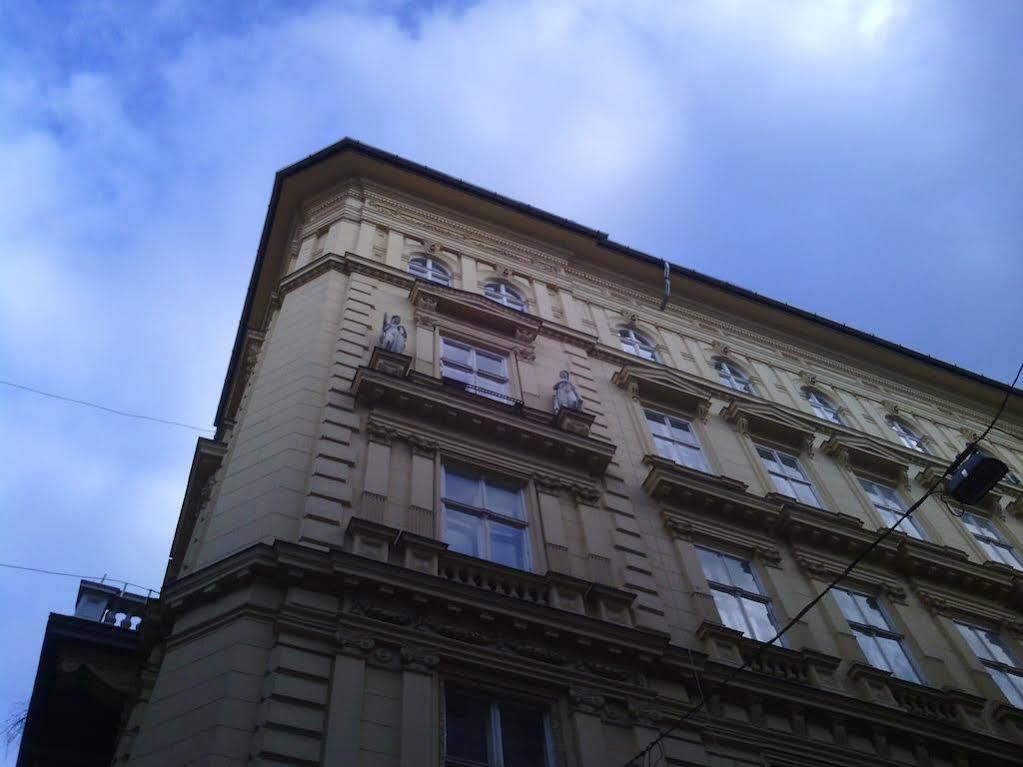 Old Monarchia Hotel Budapest Eksteriør billede